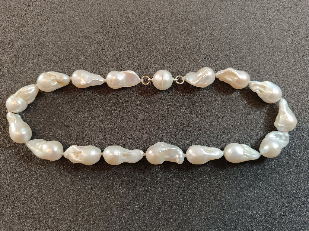 Barock-Zuchtperlen Halskette (weiß)