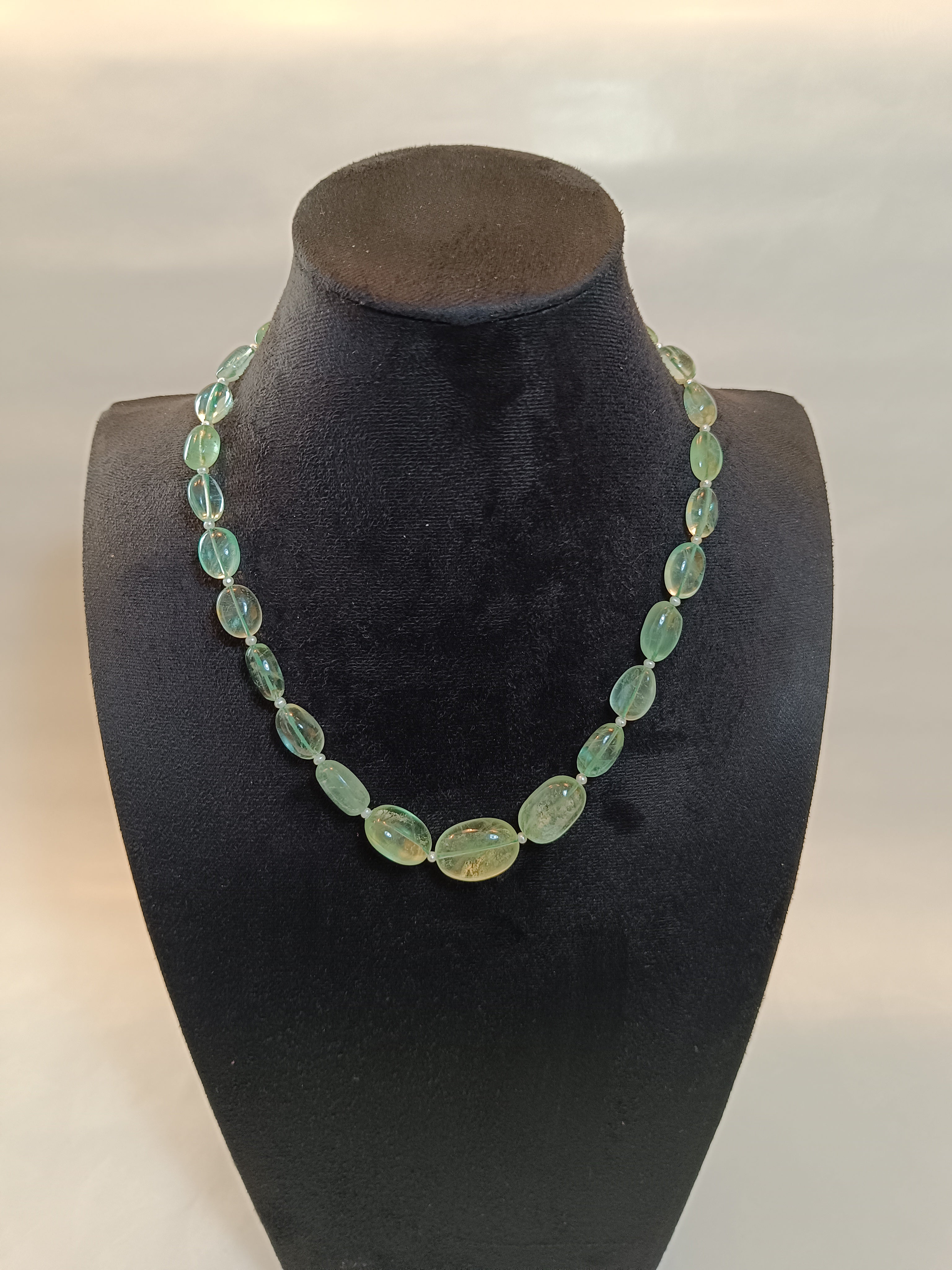 Grüne Fluorit Halskette mit  Zuchtperlen (mit Magnetverschluss)