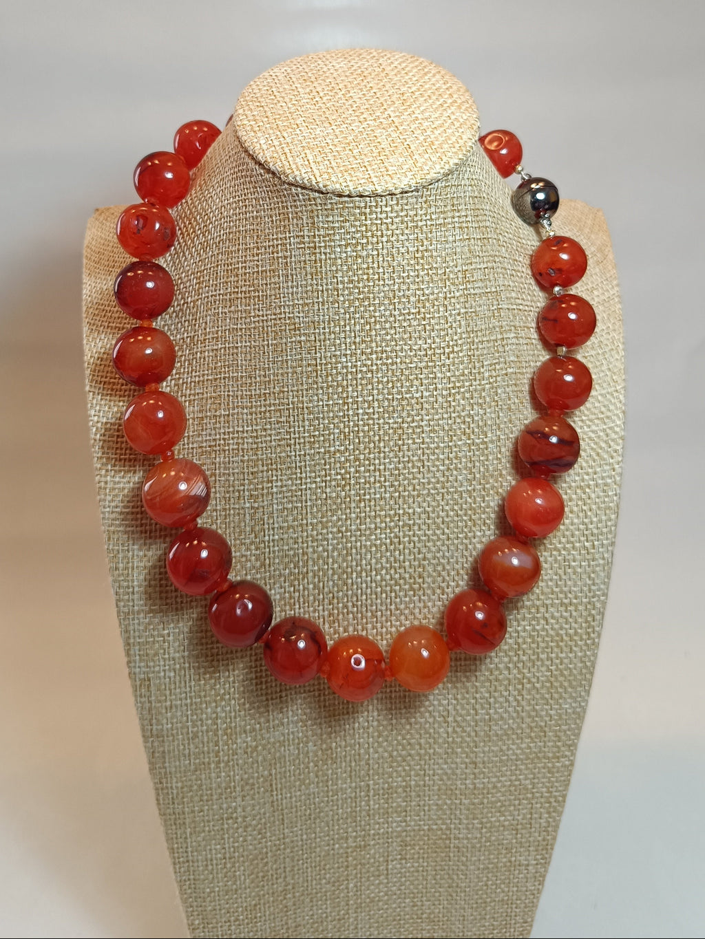 Orangene Karneol-Halskette