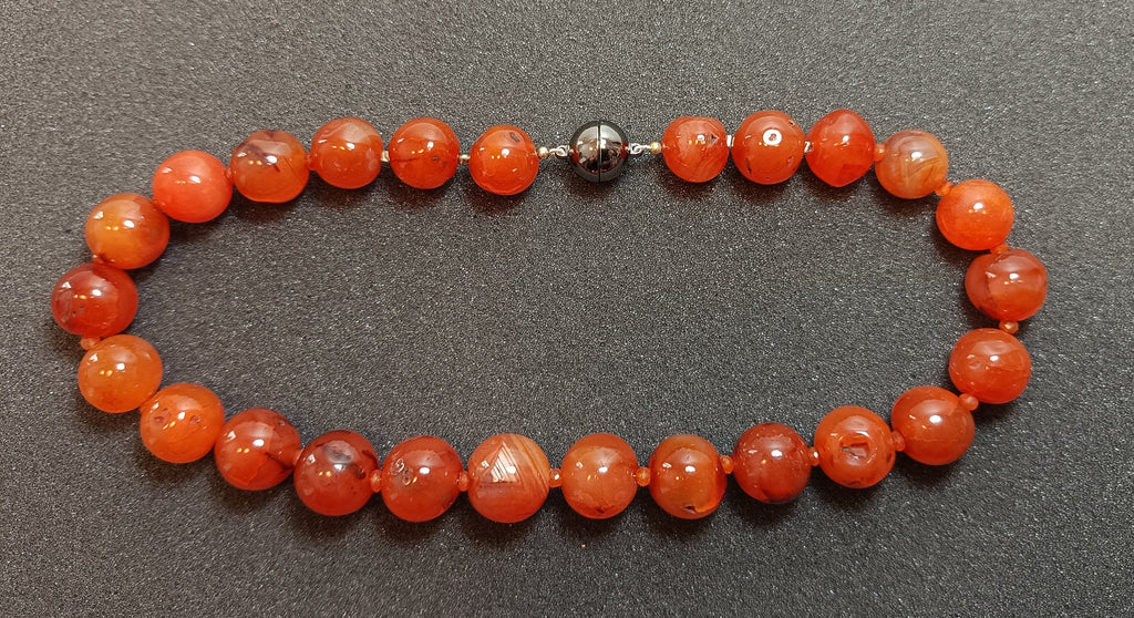 Orangene Karneol-Halskette