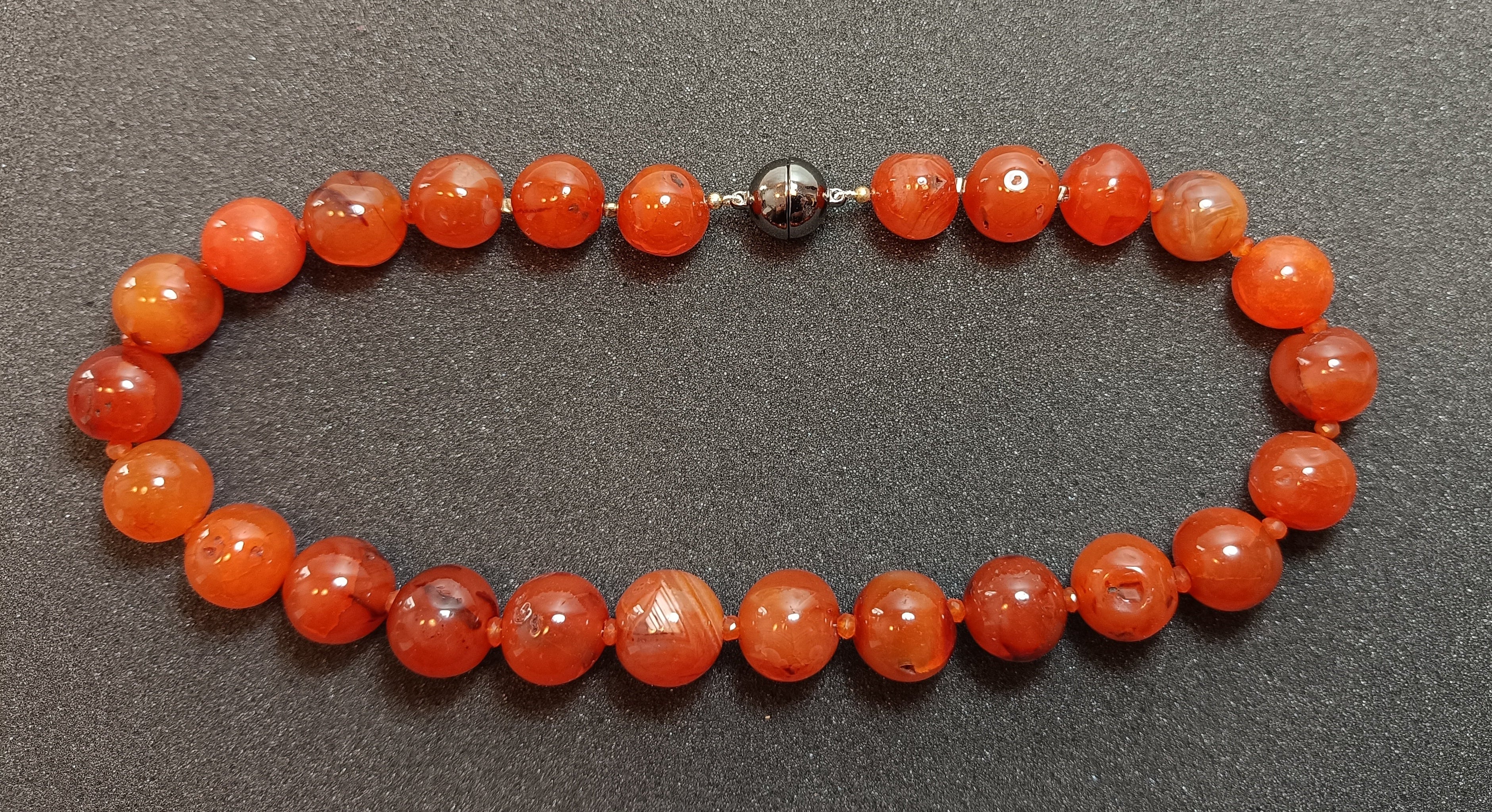 Orangene Karneol-Halskette