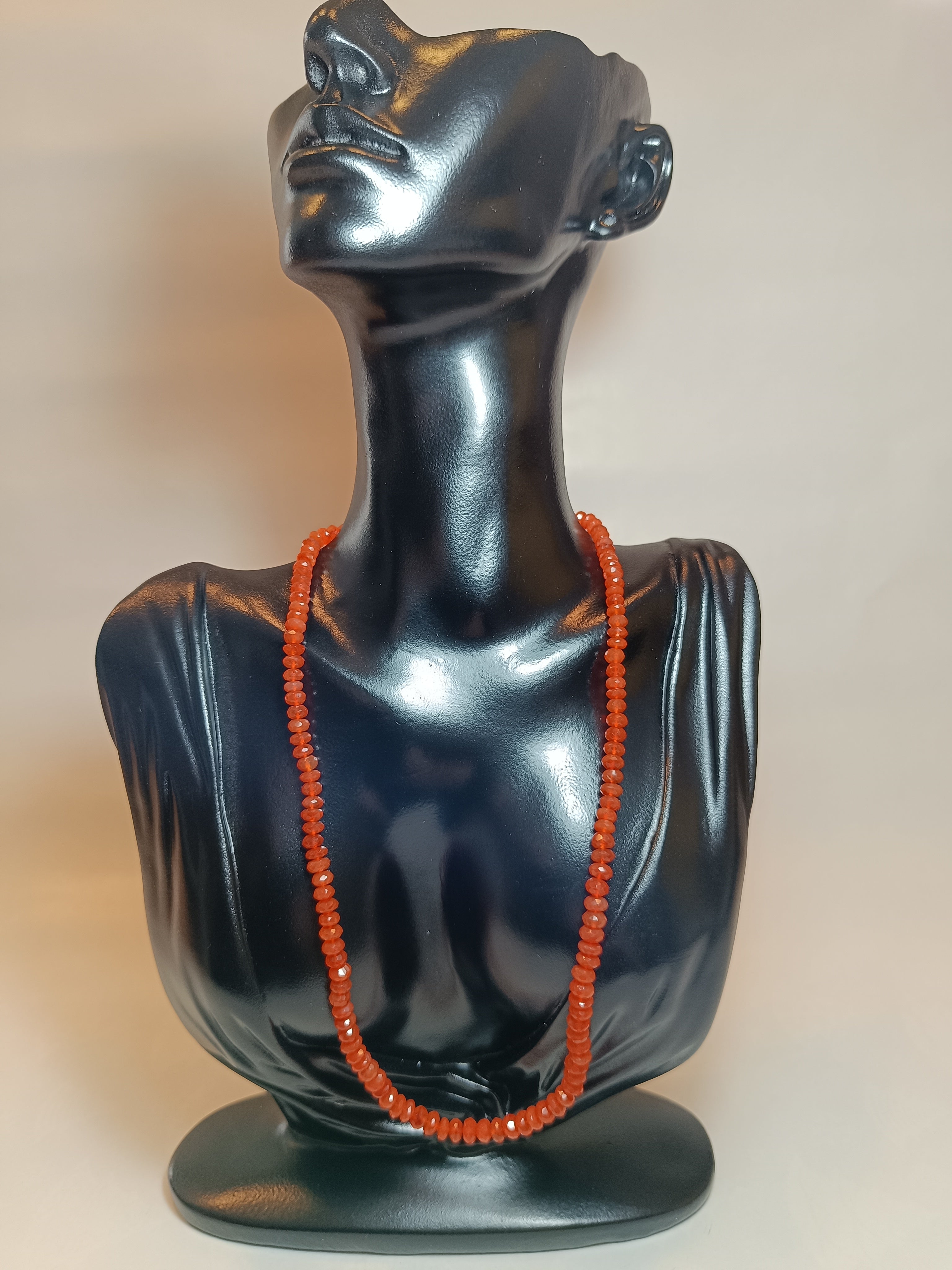 Facettierte orangene Karneol-Halskette