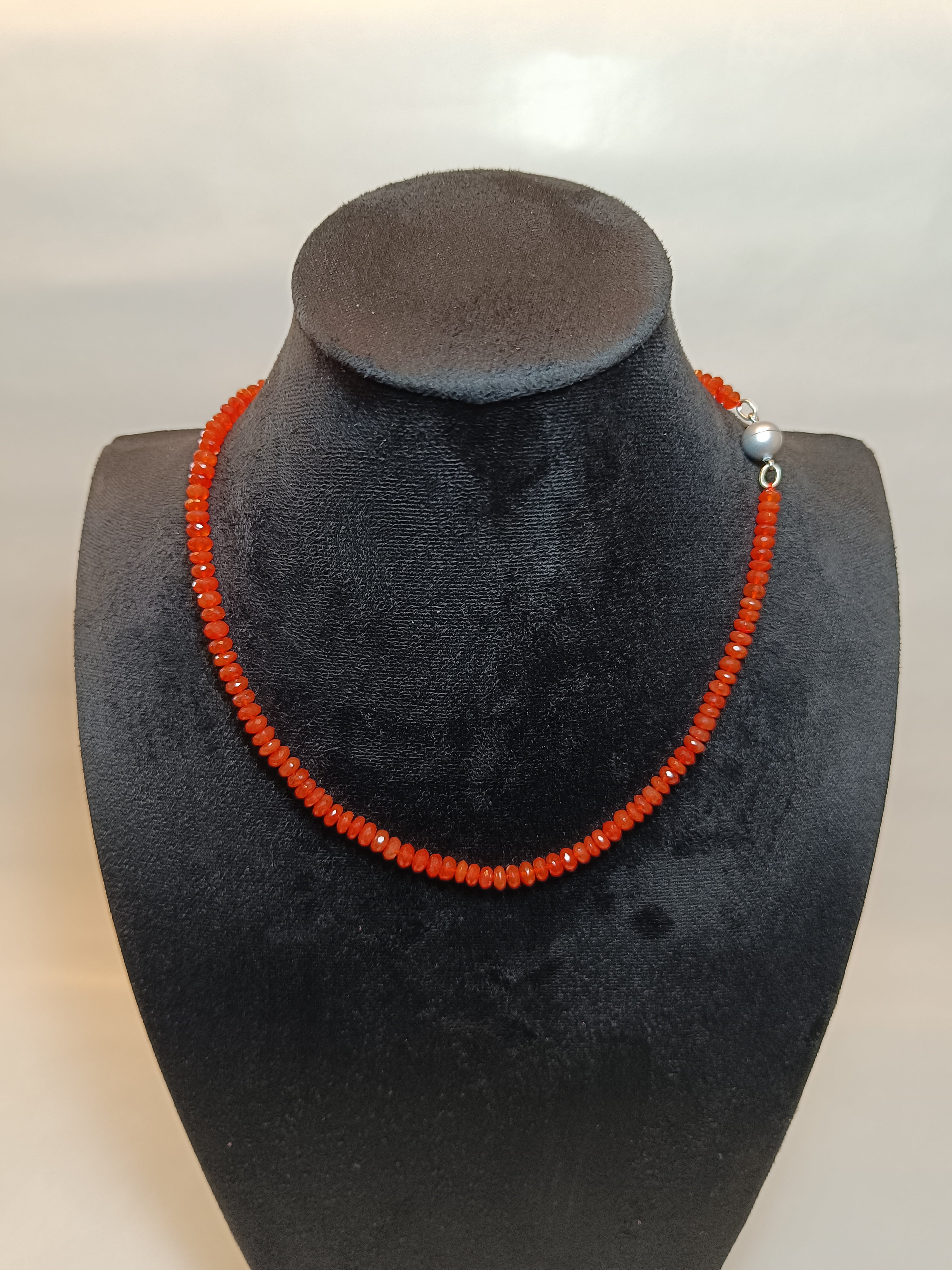 Facettierte orangene Karneol-Halskette