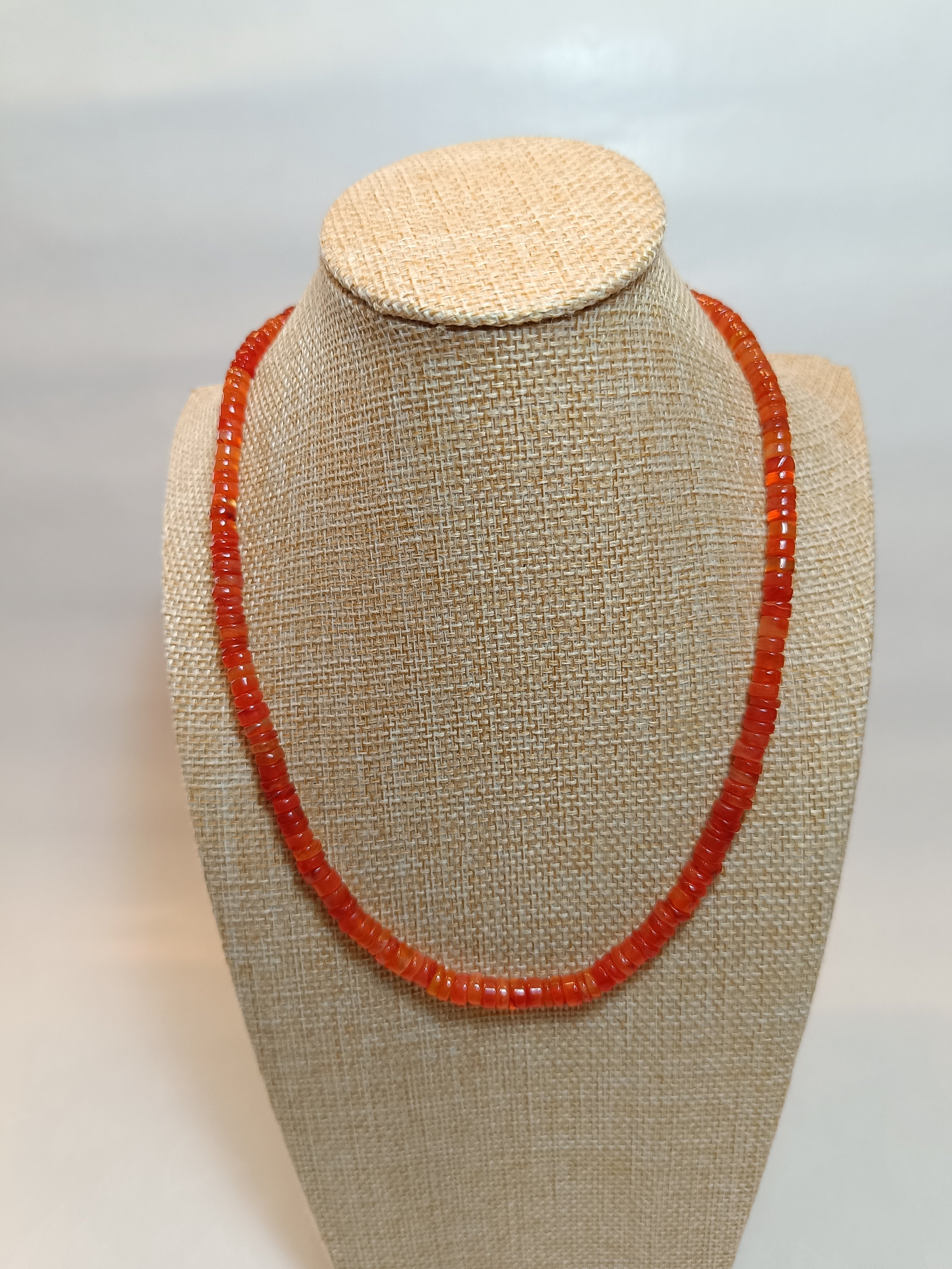 Orangene Karneol-Halskette