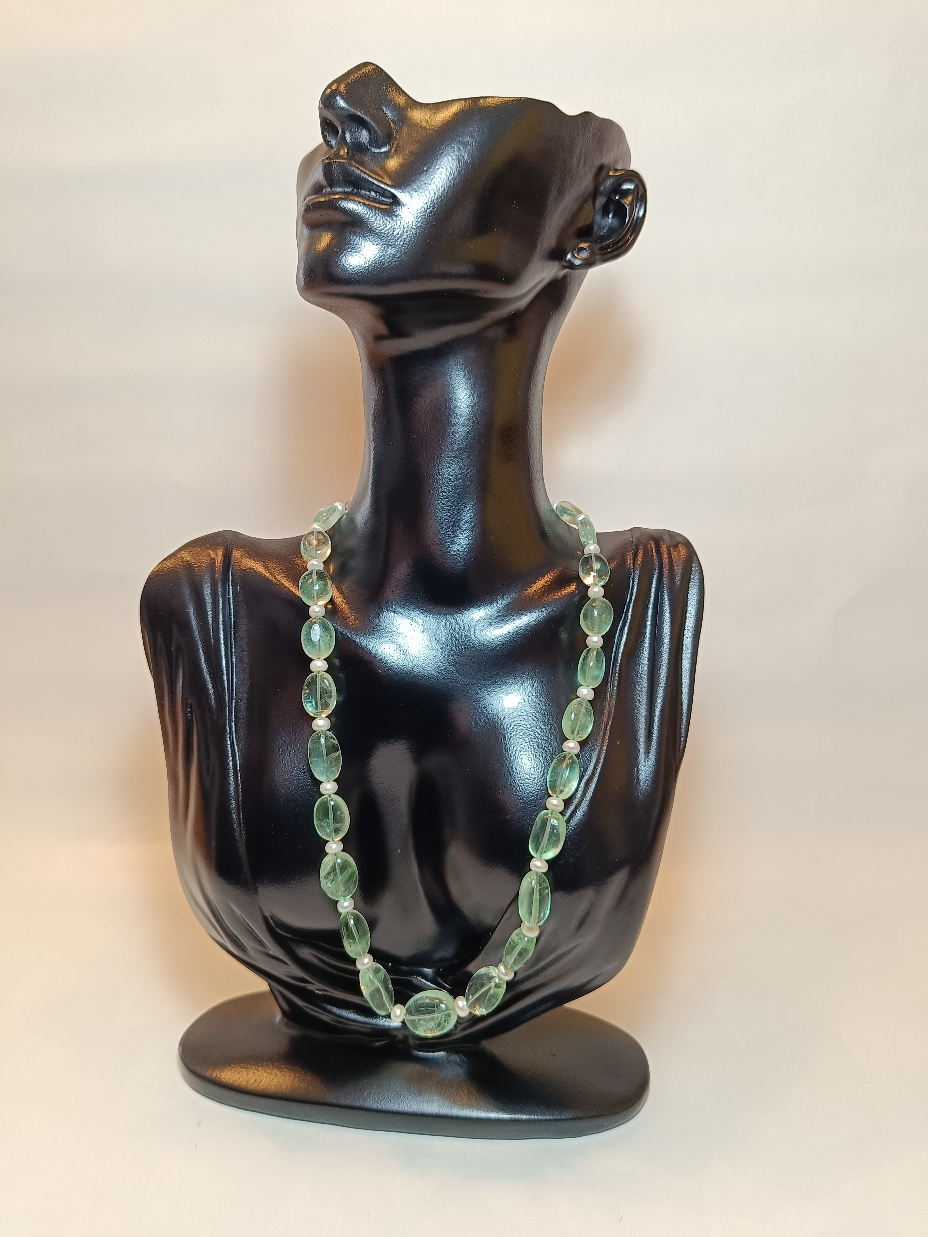 Grüne Fluorit-Halskette mit Zuchtperlen