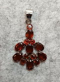 Facettierter Granat Anhänger