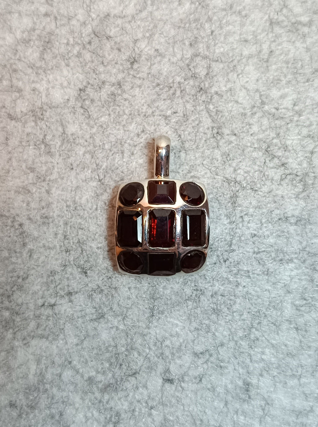 Granat Anhänger